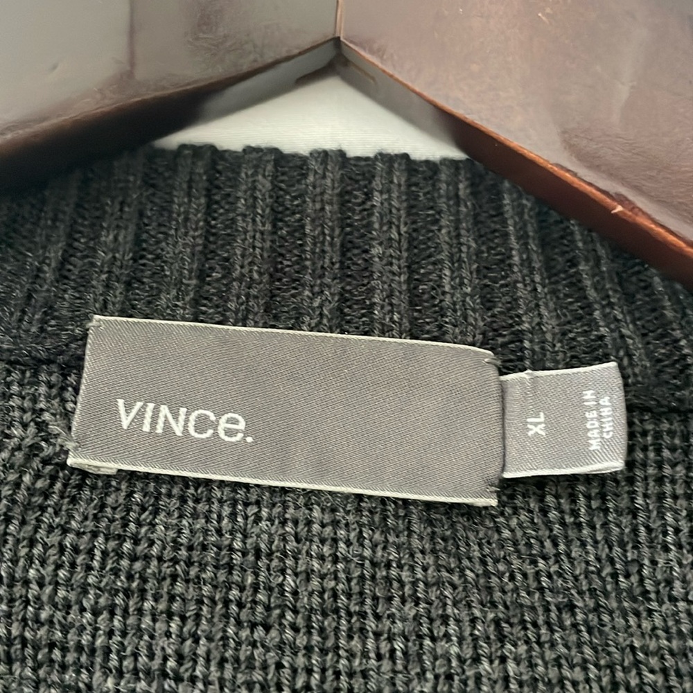 Men’s wool bomber jacket. Zipper front